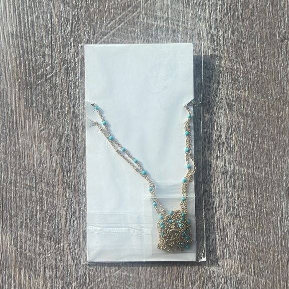 Little Sky Stone Azure Layered Necklace Set - Picture 4 of 5